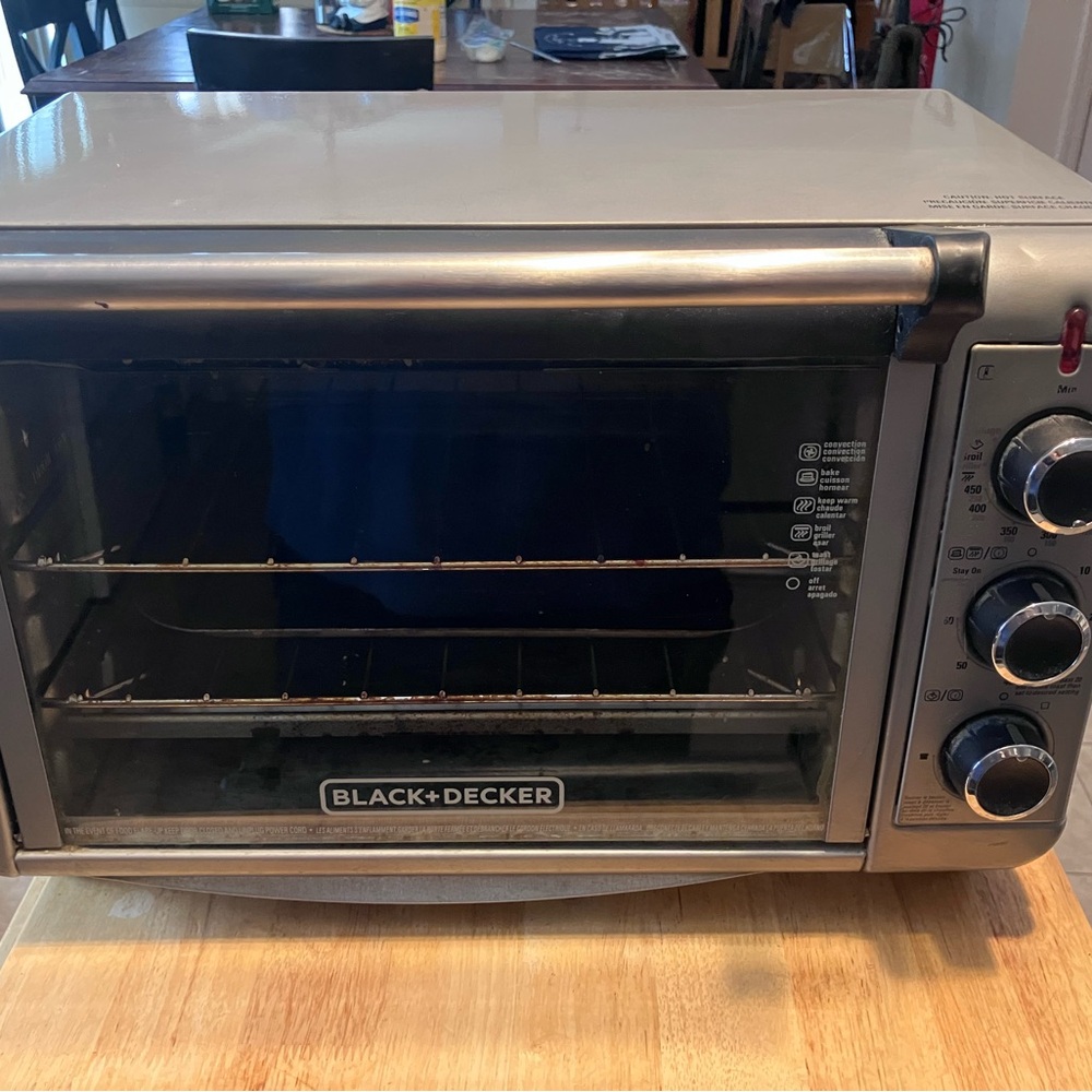 Black & Decker Silver Toaster Oven - Picture 16 of 16